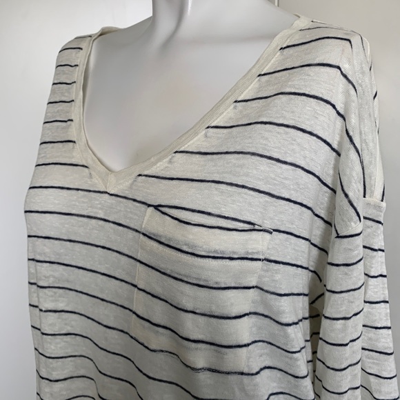 Cynthia Rowley 100% linen ivory short sleeve V-neck pocket shirt/blouse - Picture 3 of 6